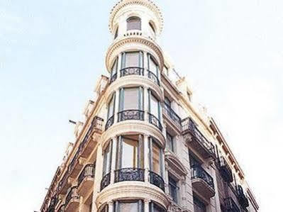 Apartaments Sant Jordi Santa Anna Barcelona Exterior foto